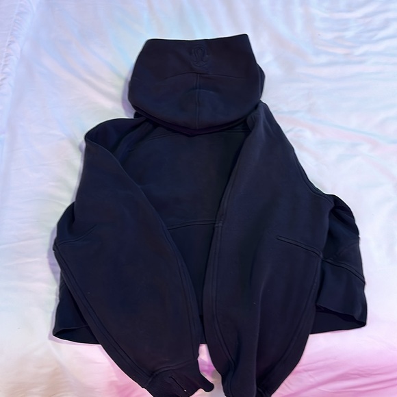 Size 4 Lululemon Original Scuba- Black - Picture 4 of 5